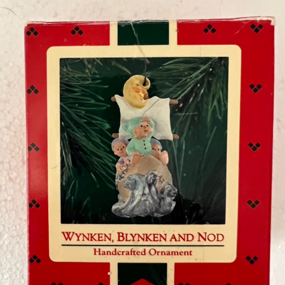Hallmark Keepsake 1986 Winked, Blynken and Nod Ornament, used, rare